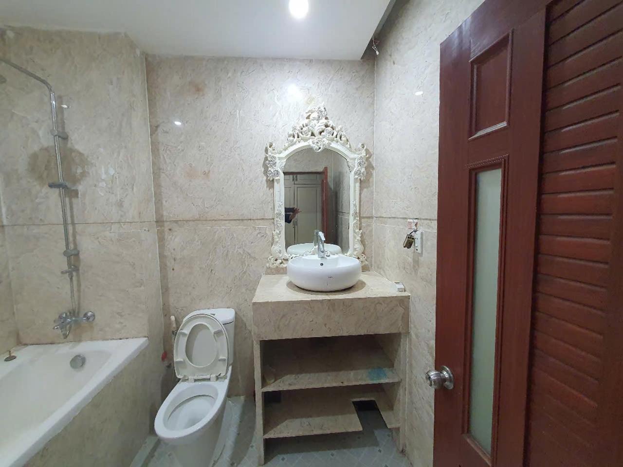 Sen Alley TP. Hồ Chí Minh